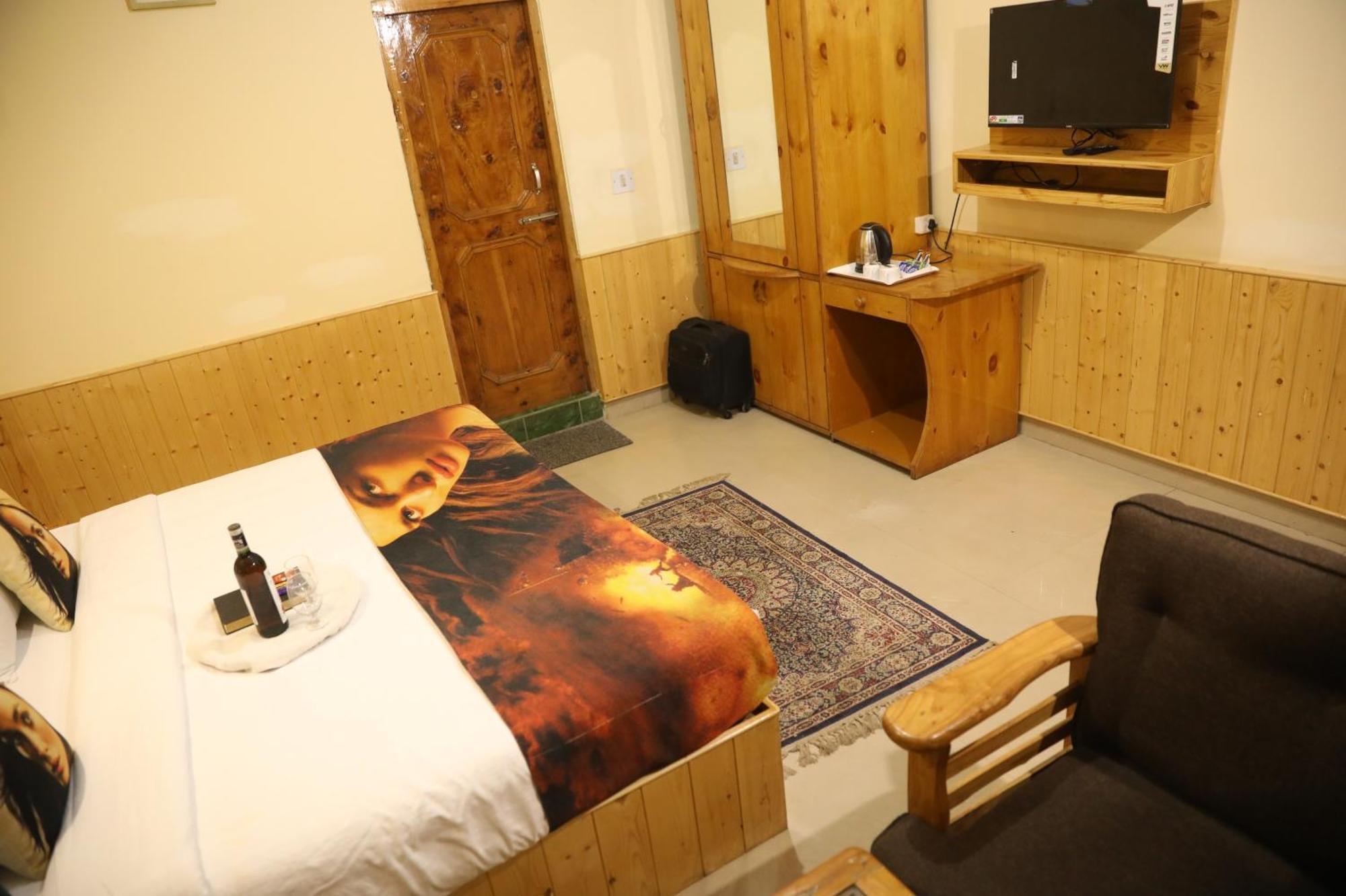 Hotel Purnima Riverside Kasol Dış mekan fotoğraf
